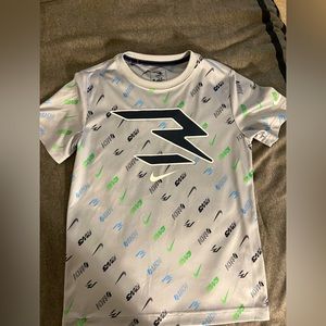 Boys Nike Dri-Fit Short Sleeved T - Size M 10/12